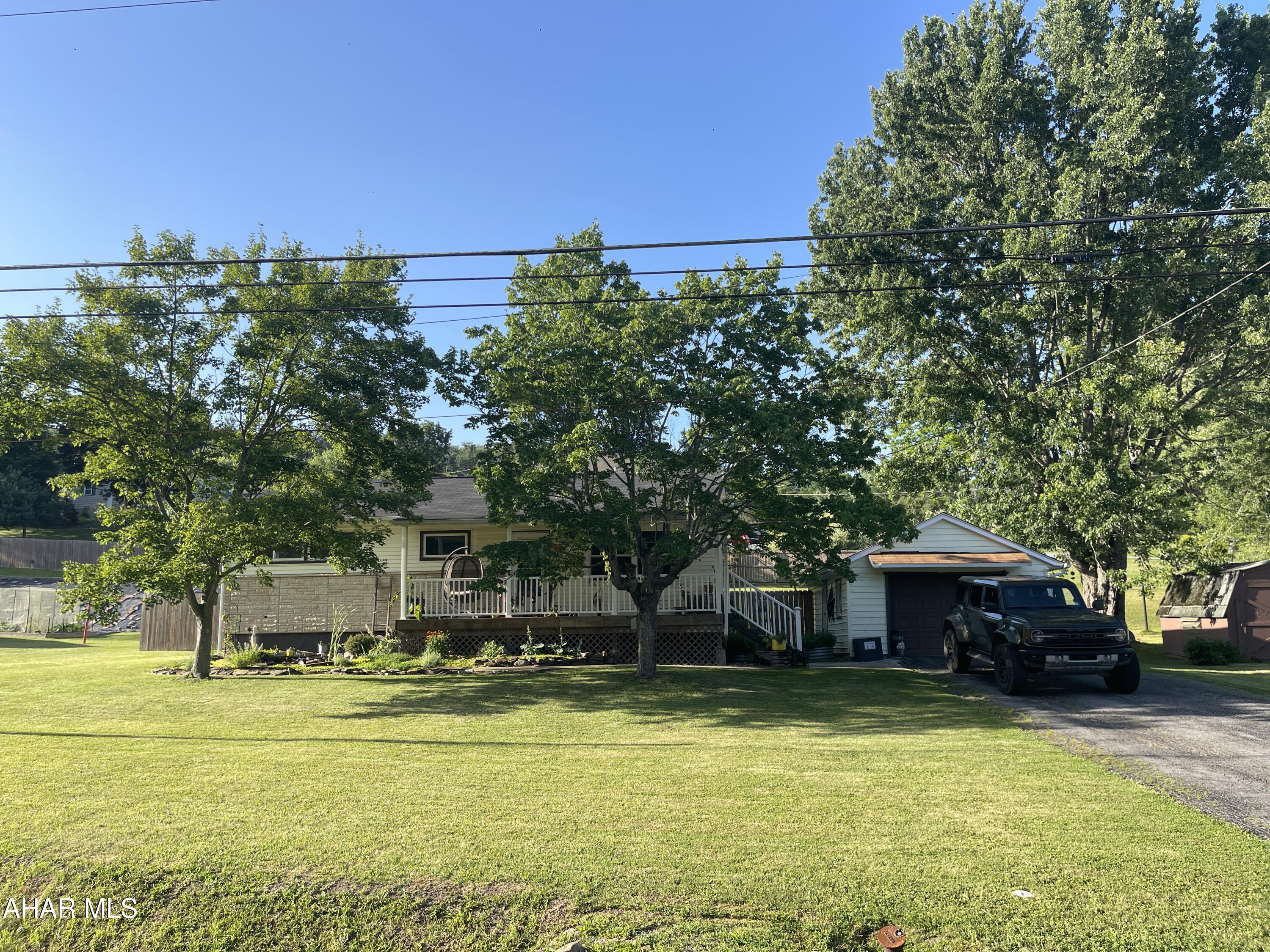 Maple Hollow - Residential