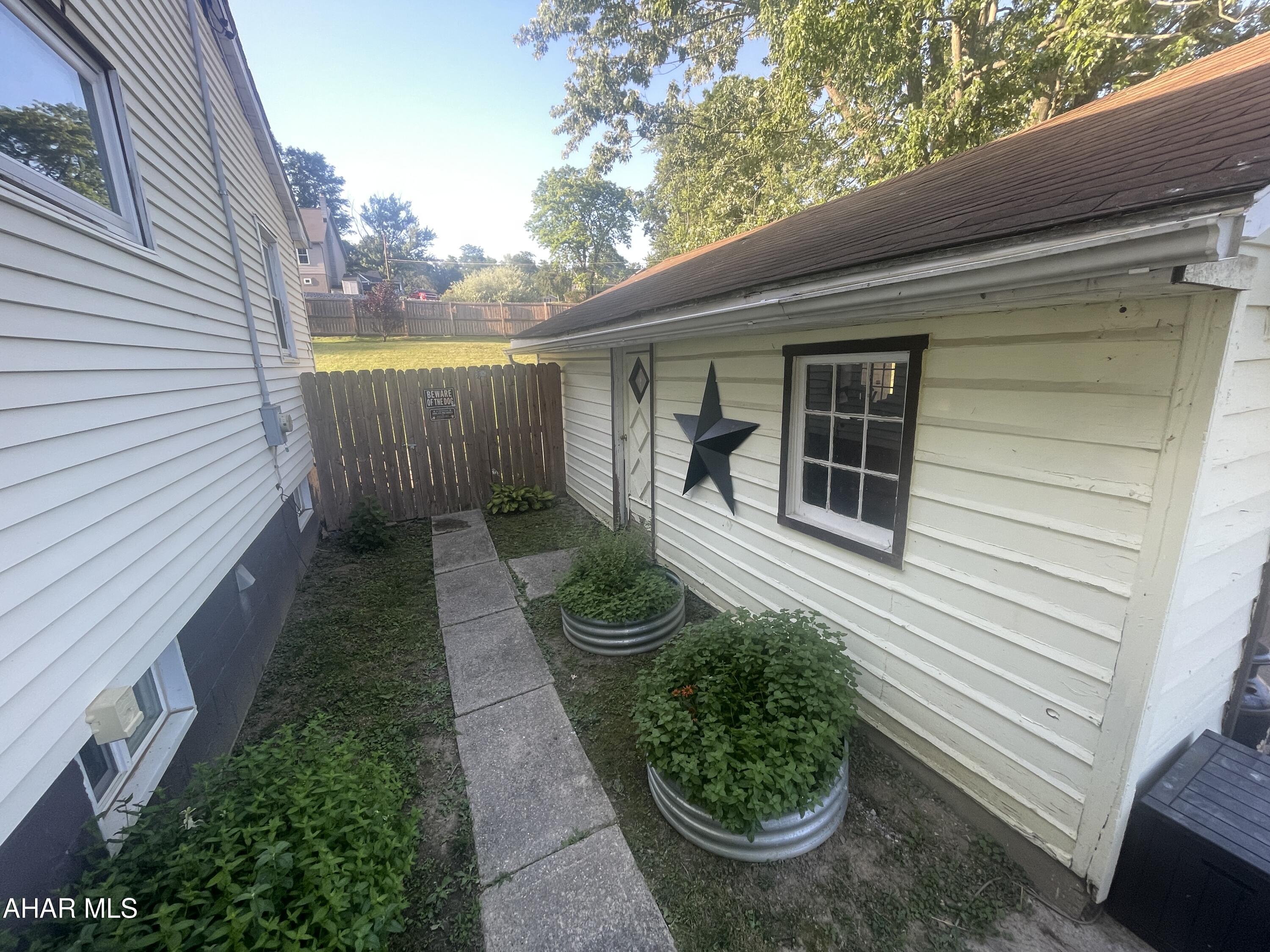 Maple Hollow - Residential