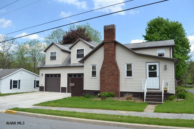 Spacious, move in ready, 4 bed 2 bath home on Davidson Street. First floor master suite with walk-in closet. Oak kitchen, open living and dining rooms with fireplace. Second floor includes: 3 bedrooms, full bath and rec/living room. 2 car attached garage w/ heat, concrete driveway, central AC, and NOT in flood zone. Priced for immediate sale @ only $142,500