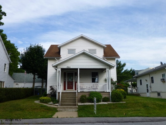 Great location in east End. This completely remodeled 3 bedroom home offers great charm! All appliances included. Formal dining room with built-ins & bench seat with storage. Abundance of storage space! Fabulous private covered patio overlooks fenced yard. Blacktop off street parking for 3. Just move in!