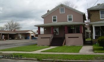 Great starter! Must see inside! Newer kitchen, DR & bath. Mostly newer windows. Call Nancy @ 471-6799 Great starter! Must see inside! Newer kitchen, DR & bath. Mostly newer windows. Call Nancy @ 471-6799