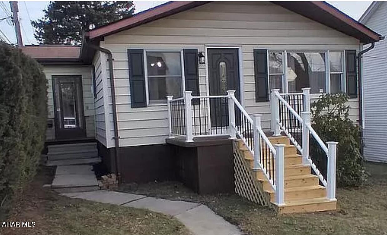 Welcome Home to 412 8th Street.  2 bedroom, 1 full bath, 1 half bath , kitchen, dining room, and large livng room.  Detached garage.  Windber Pa.