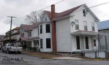 TYRONE BOROUGH.  MANY UPDATES.  POSSIBLE ROOM ON 3RD FLOOR, CLOSE TO SCHOOLS, CHURCHES AND SHOPPING.  KITCHEN UPDATED.