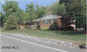BRICK RANCH STYLE. ALL BRICK FEATURING NEW CHERRY KITCHEN WITH ALL STAINLESS APPLIANCES, FORMAL DINING ROOM, TWO FAMILY ROOMS WITH GAS FIREPLACE, NEW FURNACE & C/A, CENTRAL VAC., ALL PELLA WINDOWS, NICE LAUNDRYROOM, HEATED SUNROOM AND LARGE PRIVATE DECK. A MUST SEE!