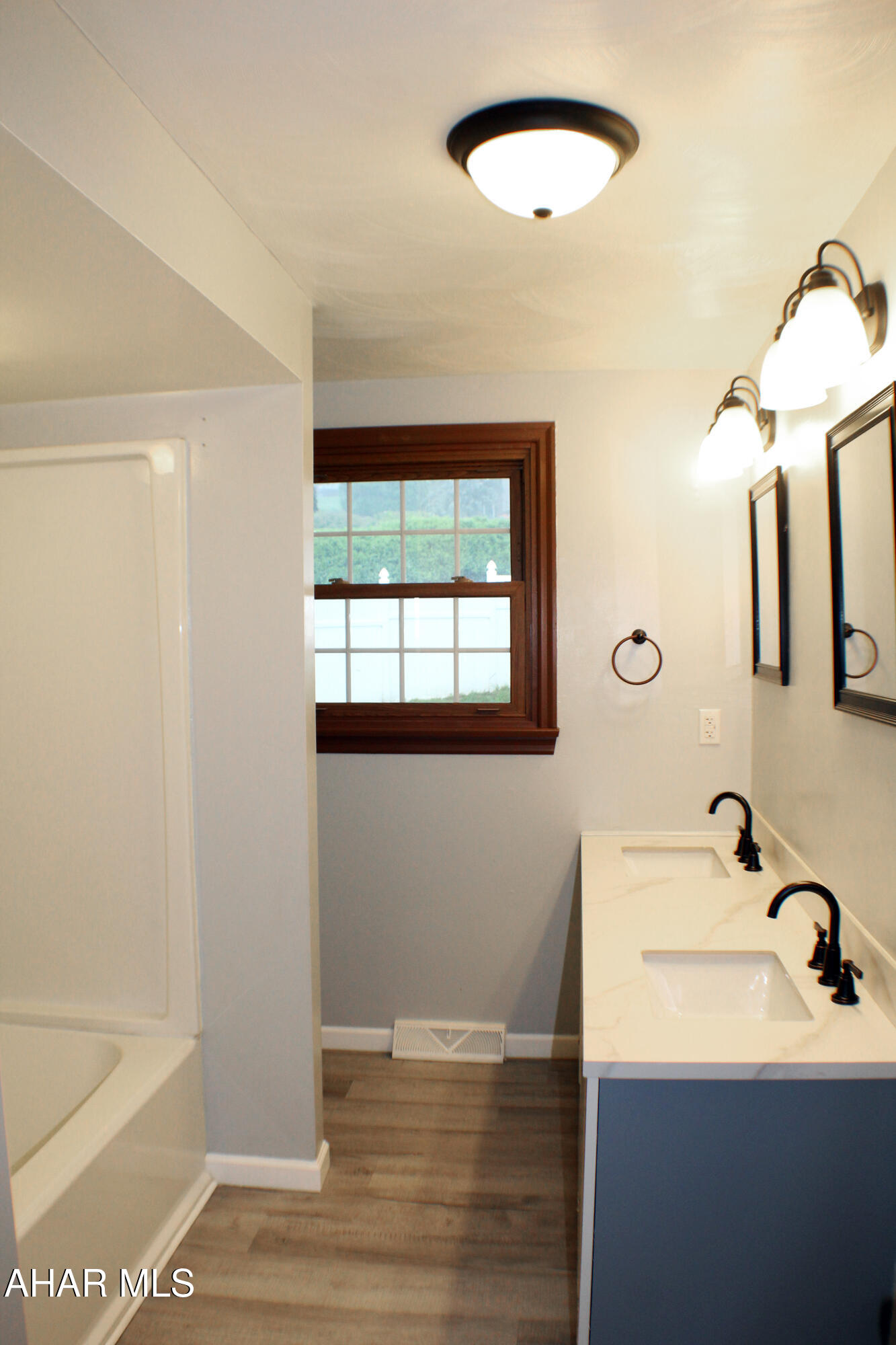 Maple Hollow - Residential