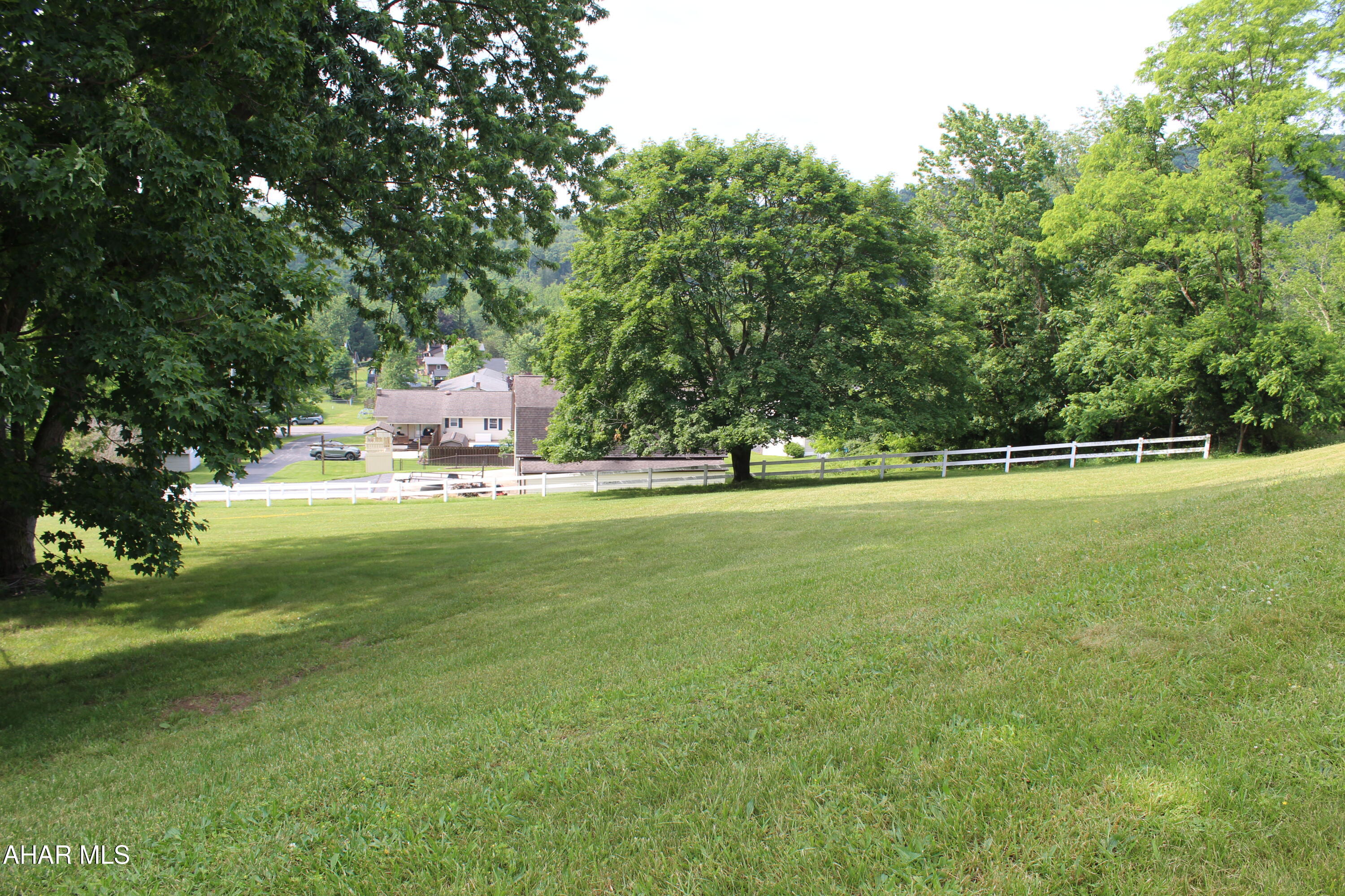 Maple Hollow - Residential