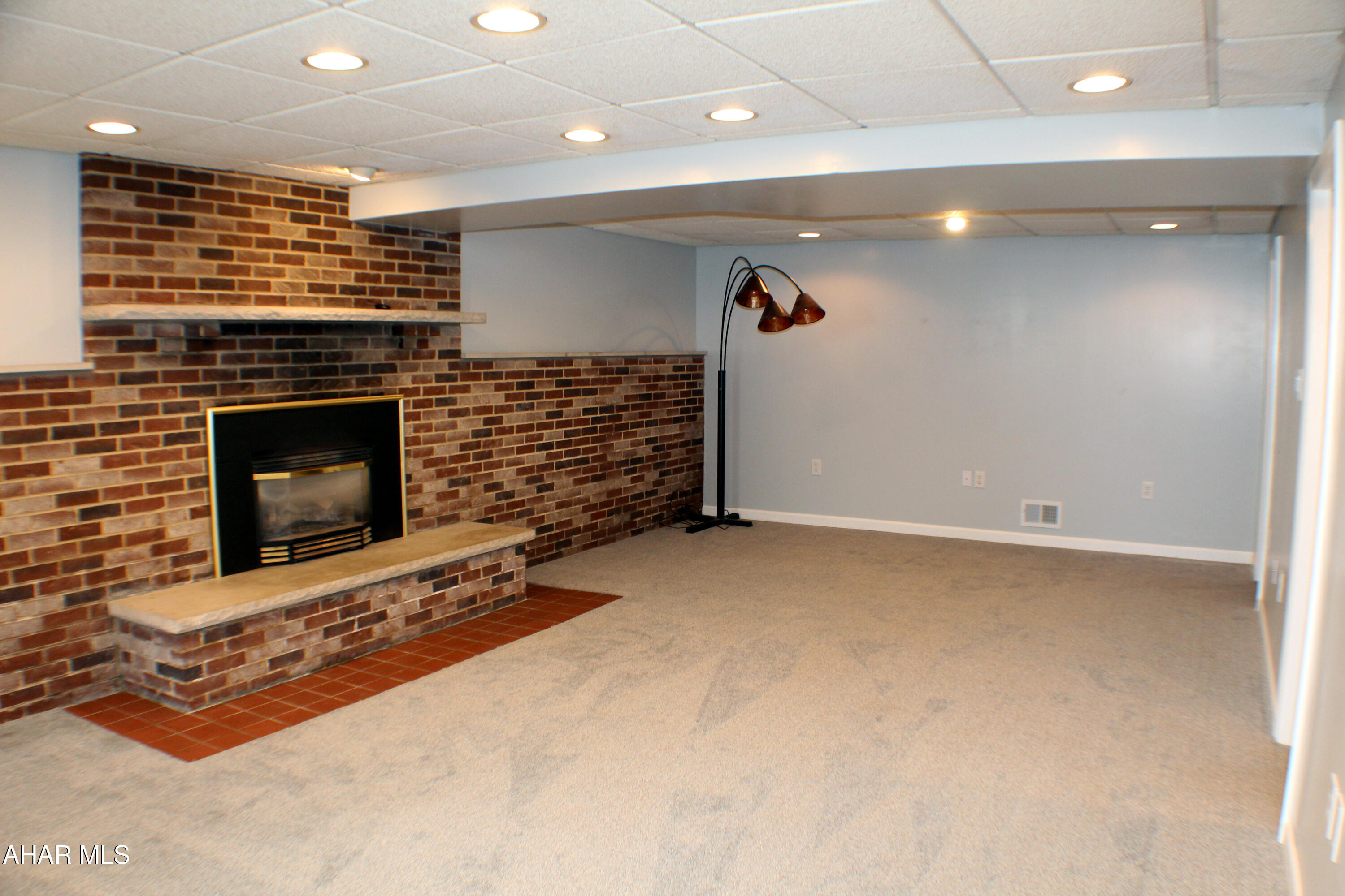 Maple Hollow - Residential