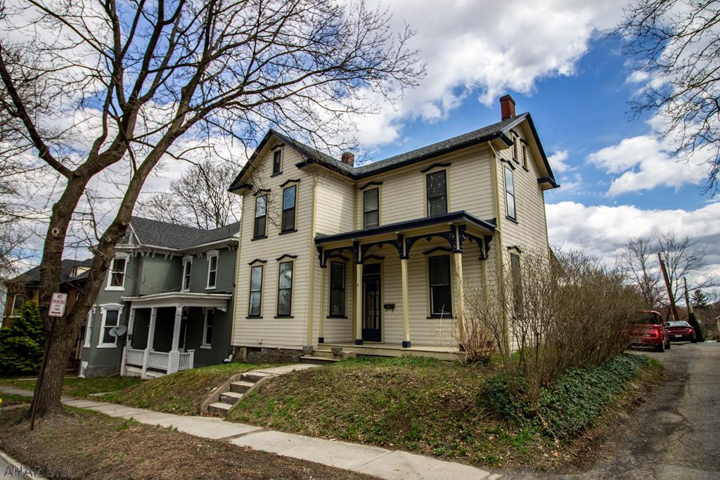 Hollidaysburg - Residential