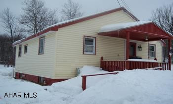 Nice private setting. Cozy ranch 2 bedroom ranch., dark wooded kitchen cabinets -- cost efficient. New furnace and insulation. Appliances included Nice private setting. Cozy ranch 2 bedroom ranch., dark wooded kitchen cabinets -- cost efficient. New furnace and insulation. Appliances included
