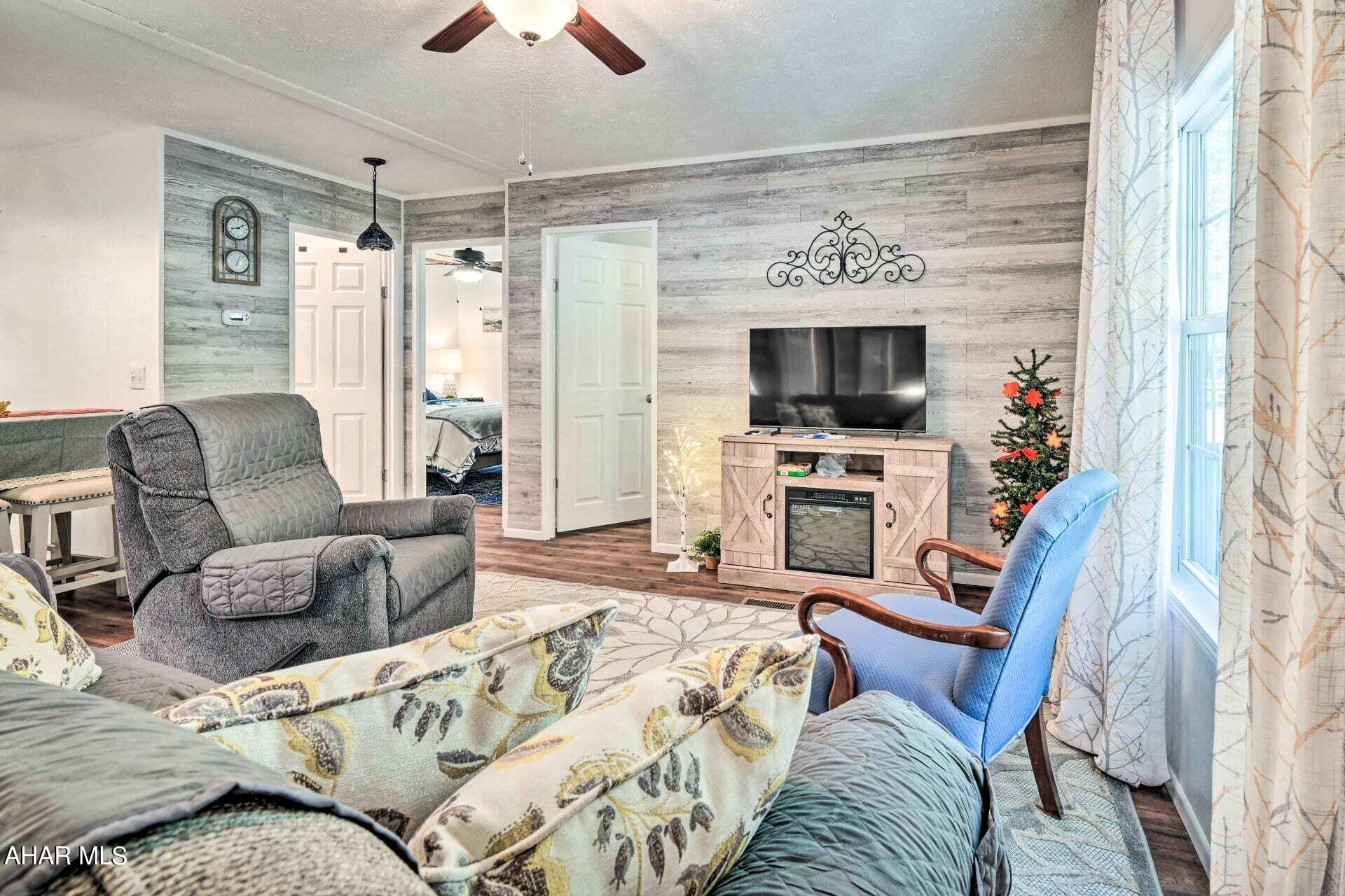 Unknown - Residential Lease