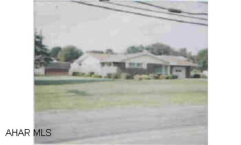 New furnace, new well pump & holding tank, FR w/woodburner & wet bar. Enclosed patio. Large lot goes clear back to Terry St. Attic access for storage. Laundry chute, marble sills, two wall a/c units contingent on seller finding suitable housing. New furnace, new well pump & holding tank, FR w/woodburner & wet bar. Enclosed patio. Large lot goes clear back to Terry St. Attic access for storage. Laundry chute, marble sills, two wall a/c units contingent on seller finding suitable housing.