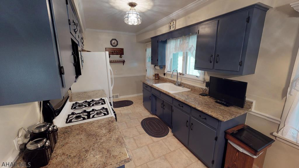 Beautiful Condo in move in condition! 2 separate bedrooms with baths, separate furnace and electric. condo fees $200 per mo. inc. w/s, trash, lawn care, snow removal, & bldg. maintenance. Beautiful Condo in move in condition! 2 separate bedrooms with baths, separate furnace and electric. condo fees $200 per mo. inc. w/s, trash, lawn care, snow removal, & bldg. maintenance. Electric system - breaker