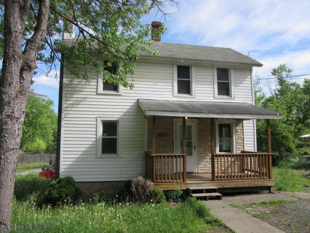 Two story with 2 bedrooms, 1 bath, area for half bath on main floor but needs some work, This property has been placed in an upcoming online event. All bids should be submitted at www.xome.com/auctions (void where prohibited). Please submit any pre-auction offers received through the property details page on Xome.com. All offers will be reviewed and responded to within 3 business days. All properties are subject to a 5% buyer's premium pursuant to the Auction Participation Agreement and Terms & Conditions (minimums will apply). Please contact listing agent for details and commission paid on this property.