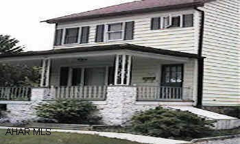 Pleasant Valley Area.  Cute home with off street parking.  Good mechanics, fenced yard, covered patio.
