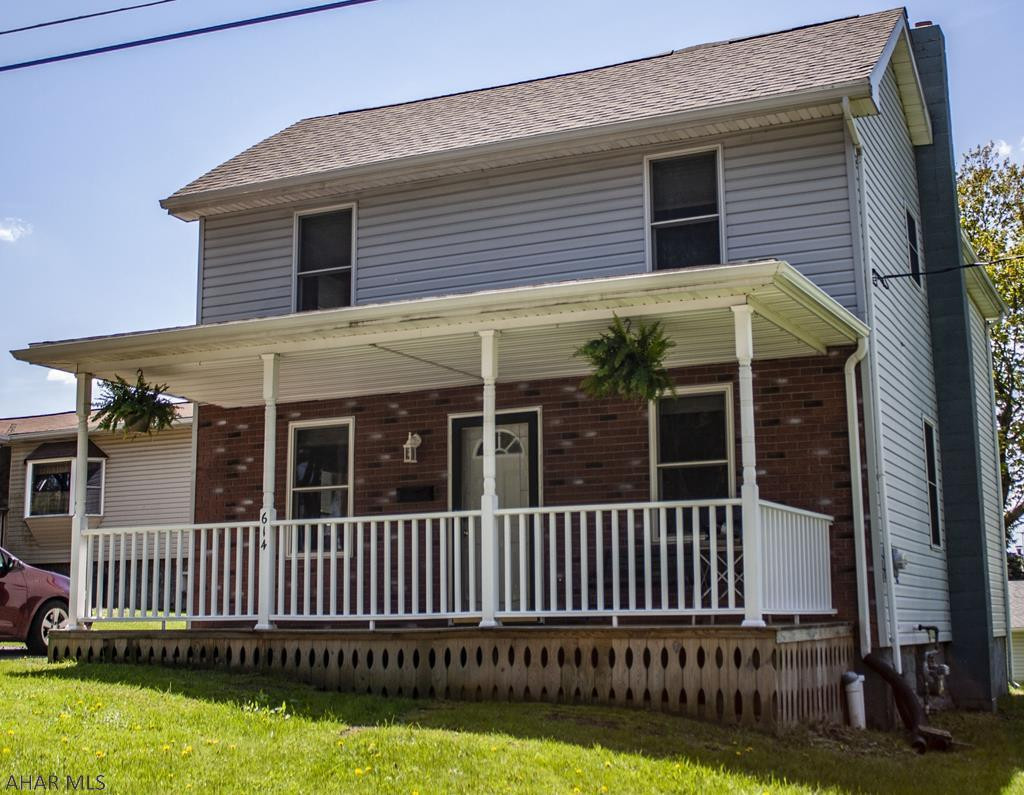 Check out this beautiful, move in ready, 3 bed, 1.5 bath home in the Penn Cambria School District. This home boasts an open living room and dining area and also has an eating area in the large kitchen. The first floor laundry and half bath are so convenient. Backyard space is great for entertaining. Must see the 3 bay garage! Seller offering up to 6% in seller assist with a full price offer. Don't miss out on your opportunity to make this great home yours! Schedule your showing today!