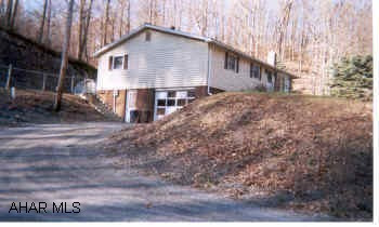2 bedroom, 1 bath, laundry on 1st floor, central air. Hollidaysburg school district, close to Canoe Creek State Park.