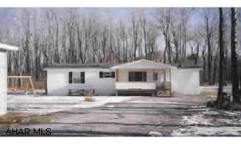 Vaulted Ceilings.  Electric system - 100 amp combo