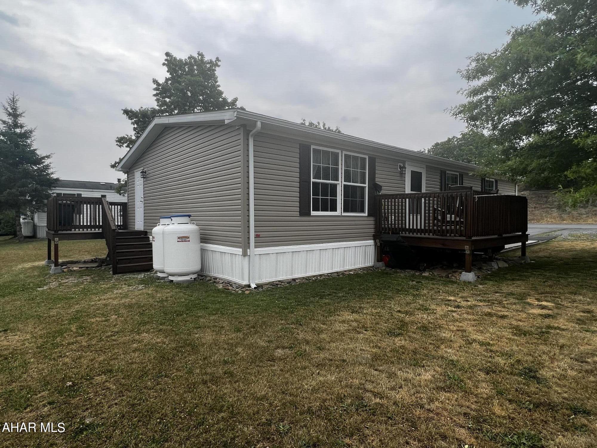 2020 Colony double wide on a leased lot in Willowbrook Mobile Home Community. This 'like new' manufactured home is situated on a corner lot, overlooking the community. It features all newer appliances and an open floor plan. Large rooms with amazing walk in closets! Don't miss this one! Schedule your tour today! This is a manufactured home on leased land. Lease includes trash removal for $385 per month.