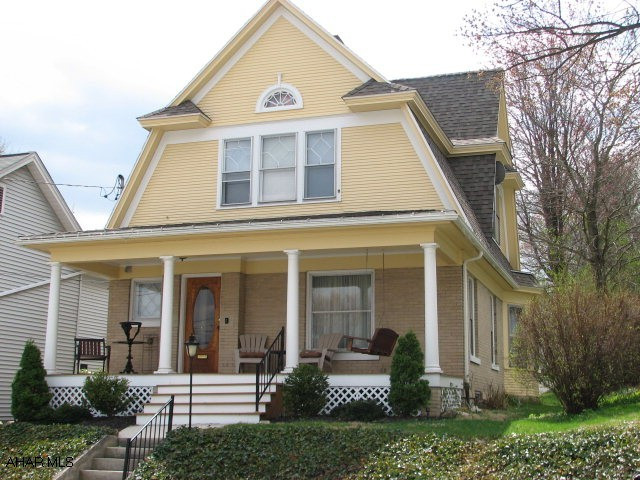 This Craftsman-style home is a restored beauty. Historic details such as crown molding, hardwood floors, butler's pantry, leaded glass bookcase and more! Plus updates such as a new kitchen with stainless steel appliances, granite countertops, new baths and landscaping. A must see!