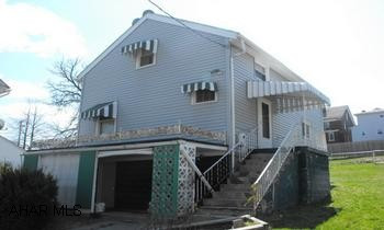 Really cute  house in good condition.  Nice size rooms and double lot.   Newer furnace & electric.  Modern kit & bath.  Insulated windows.  Great starter or rental property. really cute house in good condition.  Nice size rooms and double lot. Newer furnace & electric.  Modern kit & bath.  Insulated windows.  Great starter or rental property