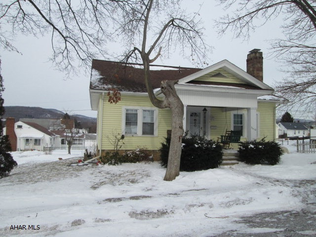 Great area, Baker School. This 4 bedroom Cape Cod sits on a large flat lot. Gourmet kitchen with granite tops, all appliances included and eat in area. Cozy living room with a custom stone fireplace. Three first floor bedrooms with second floor bedroom and 1/2 bath.