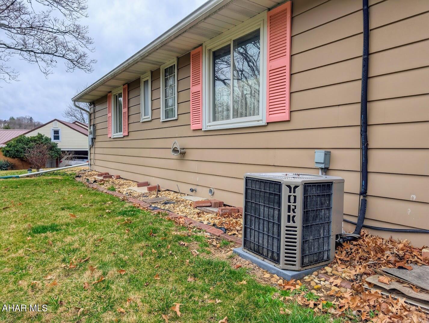 Meadowbrook - Residential