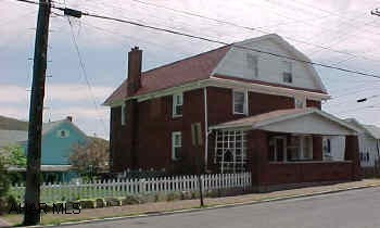 2 story brick, 4 BR, 1 BA, all new windows, modern kitchen, updated furnace, wiring and plumbing.  First flr. laundry.Directions:  Corner of Columbia Avenue and 21st, Tyrone, PA.  Vacant, partially furnished.  All items will be removed prior to settlement.