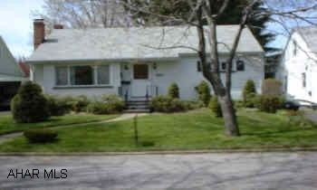 Absolutely beautiful Cape Cod in fine condition. Close to Campus. 24 HRs to show. Please remove shoes.