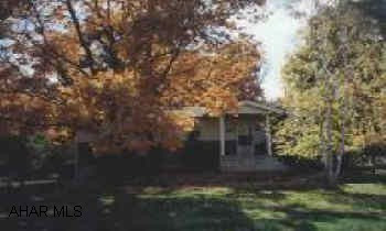 RT96S Turn L just past Post Office-2mi turn R on Milligan Cove Rd-1 mi on L Key in Office. Vacant. 12x20 Workshop/shed w/elec. Catherdral ceilings, central air. secluded excellent Hunting. Walkout basement. RT96S Turn L just past Post Office-2mi turn R on Milligan Cove Rd-1 mi on L Key in Office. Vacant. 12x20 Workshop/shed w/elec. Catherdral ceilings, central air. secluded excellent Hunting. Walkout basement. Electric system - breaker. Horses OK
