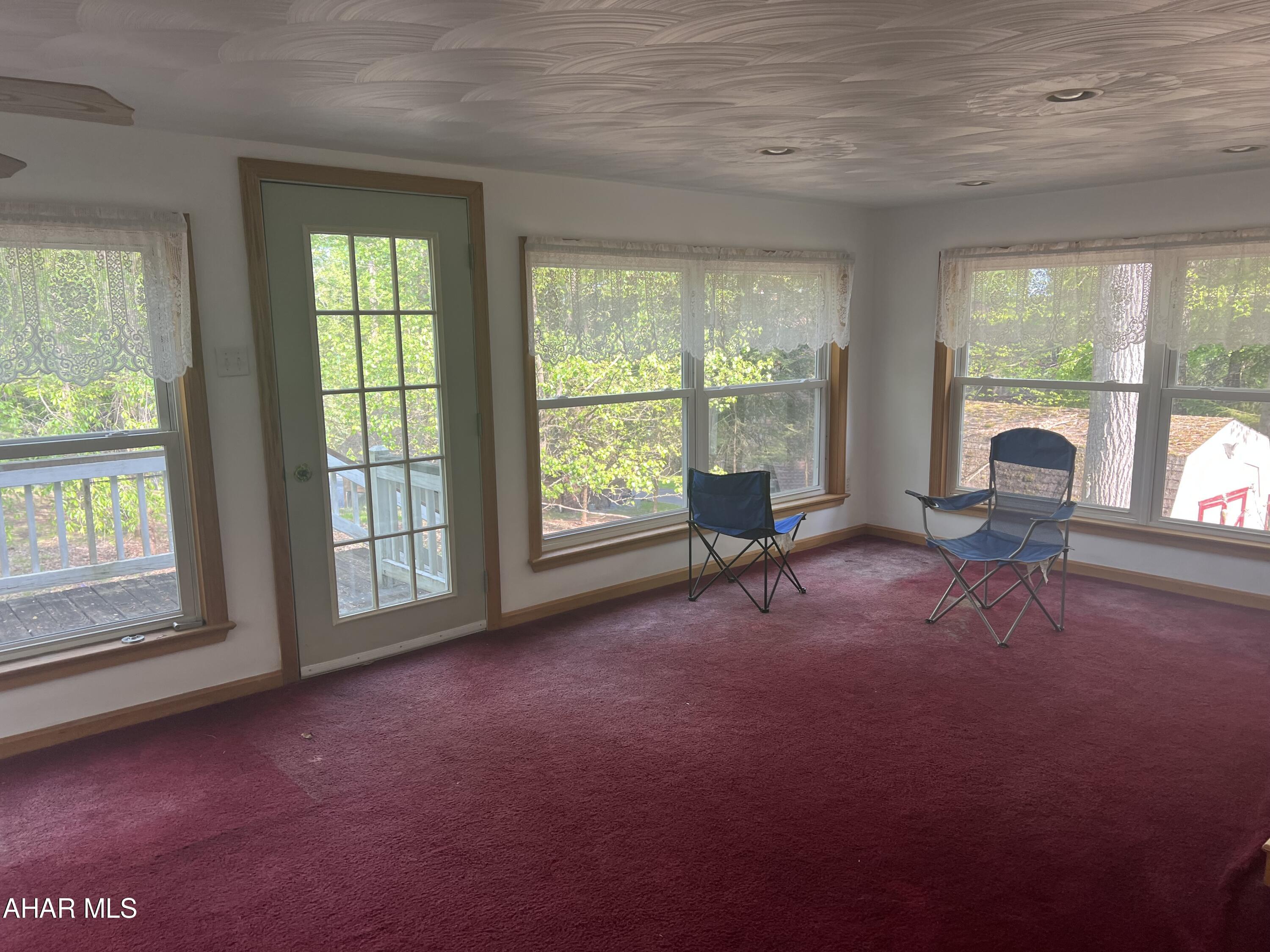Glendale Yearound - Residential