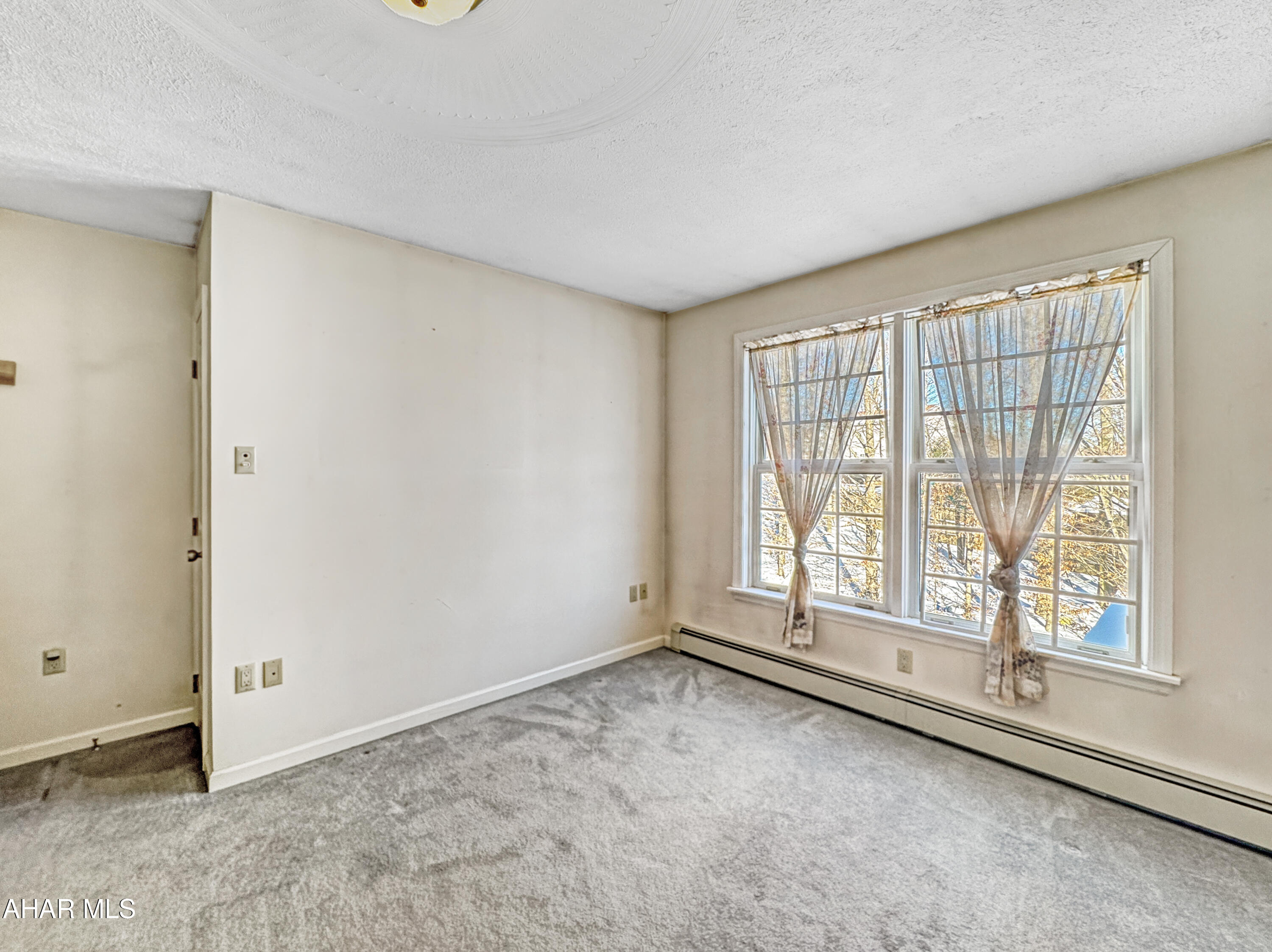 Crestwood - Residential