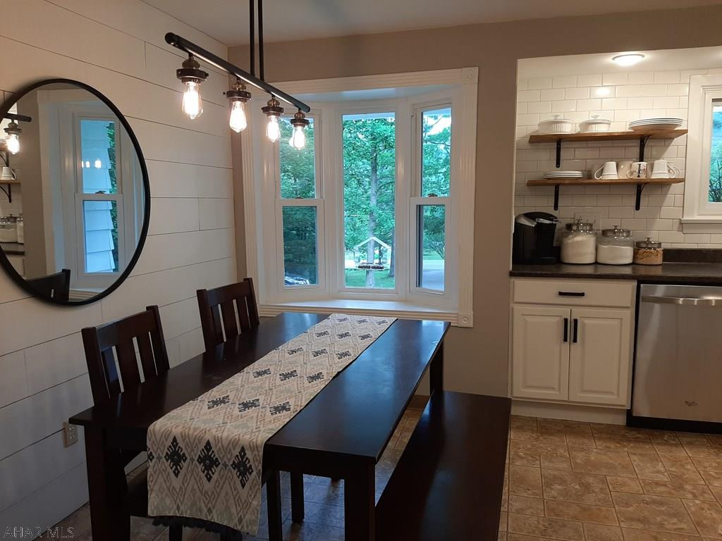 Sinking Valley - Residential