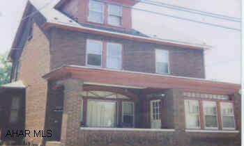 SPACIOUS 3 BEDROM HOME! GREAT STARTER. CALL MIKE SPACIOUS 3 BEDROM HOME! GREAT STARTER. CALL MIKE.