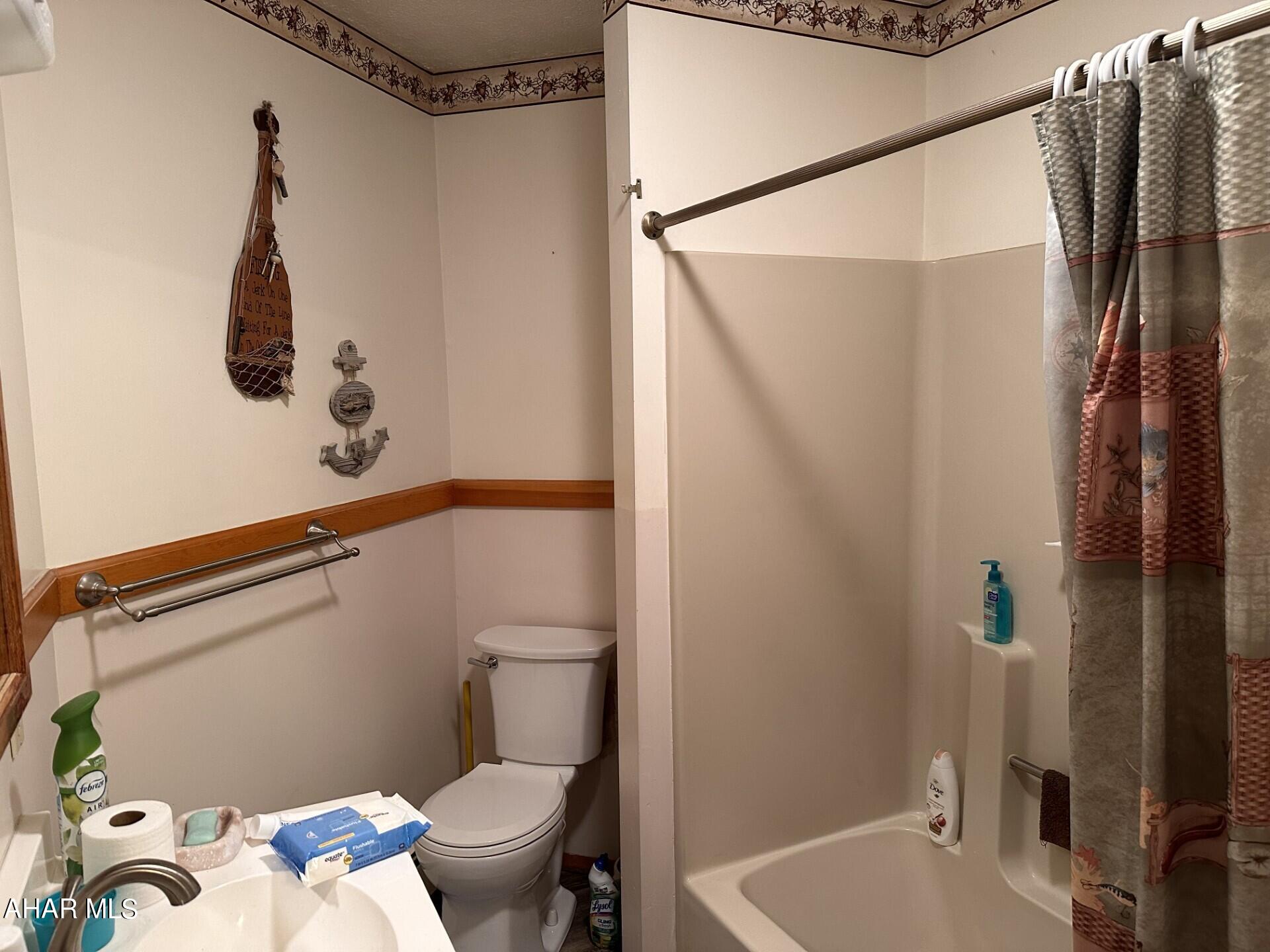 Glendale Yearound - Residential