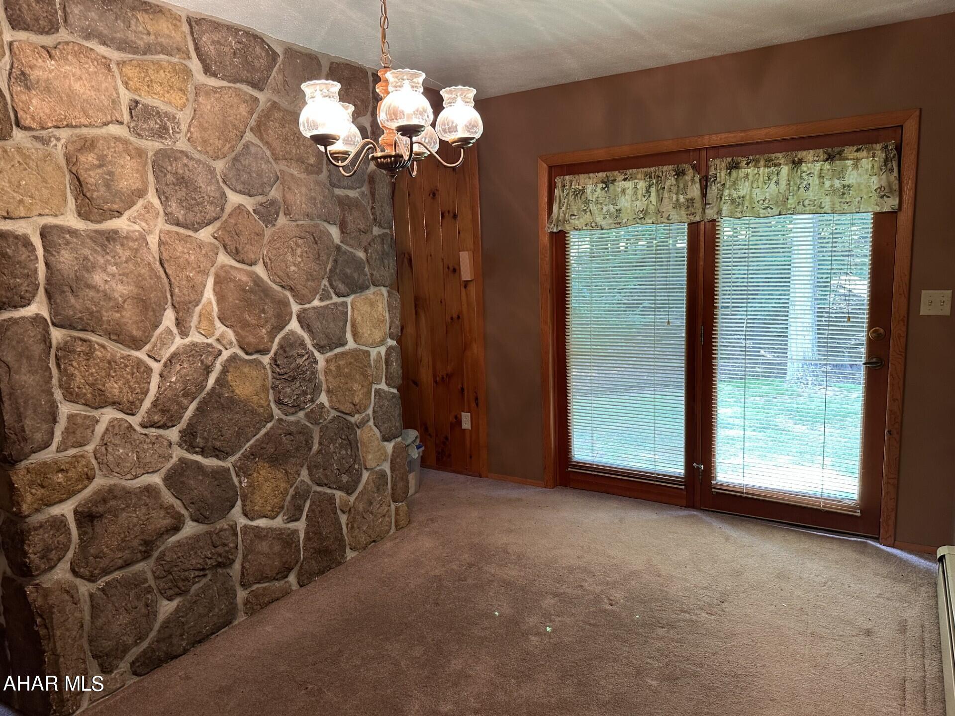 Glendale Yearound - Residential