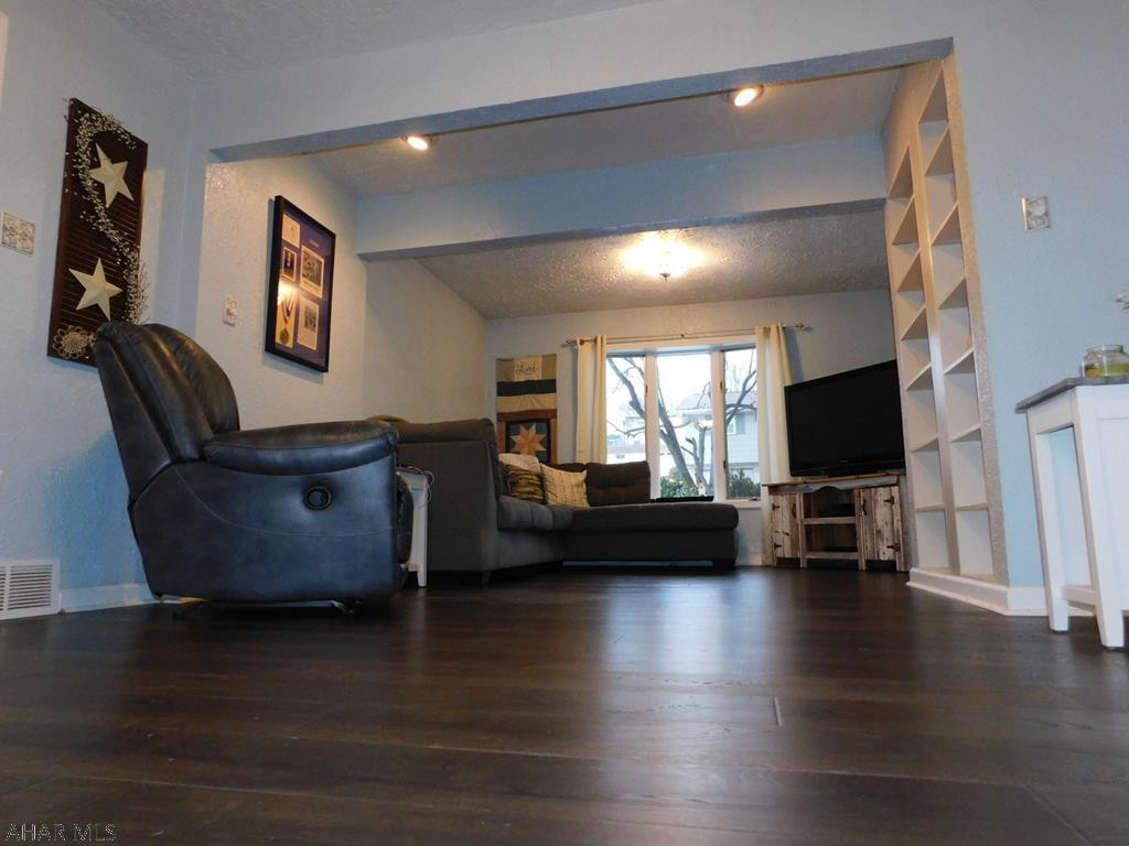 Pleasant Valley - Residential