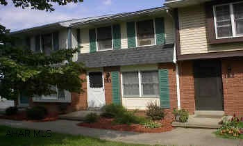 PENN FARM TOWNHOUSE WITH DAYLIGHT BASEMENT, NEW ROOF, DECK & WATER HEATER. GAS & ELEC. HEAT. 2 BR, 1.5 BATH TOWNHOUSE IN H-BURG AREA. DAYLIGHT BASEMENT FOR EXTRA LIVING SPACE IF NEEDED. NEW ROOF, DECK. CARPET/PAINT ALLOWANCE OR BUYER COST ASSIST. OF 3%. CALL DARLA 696-1227 OR 934-4663.