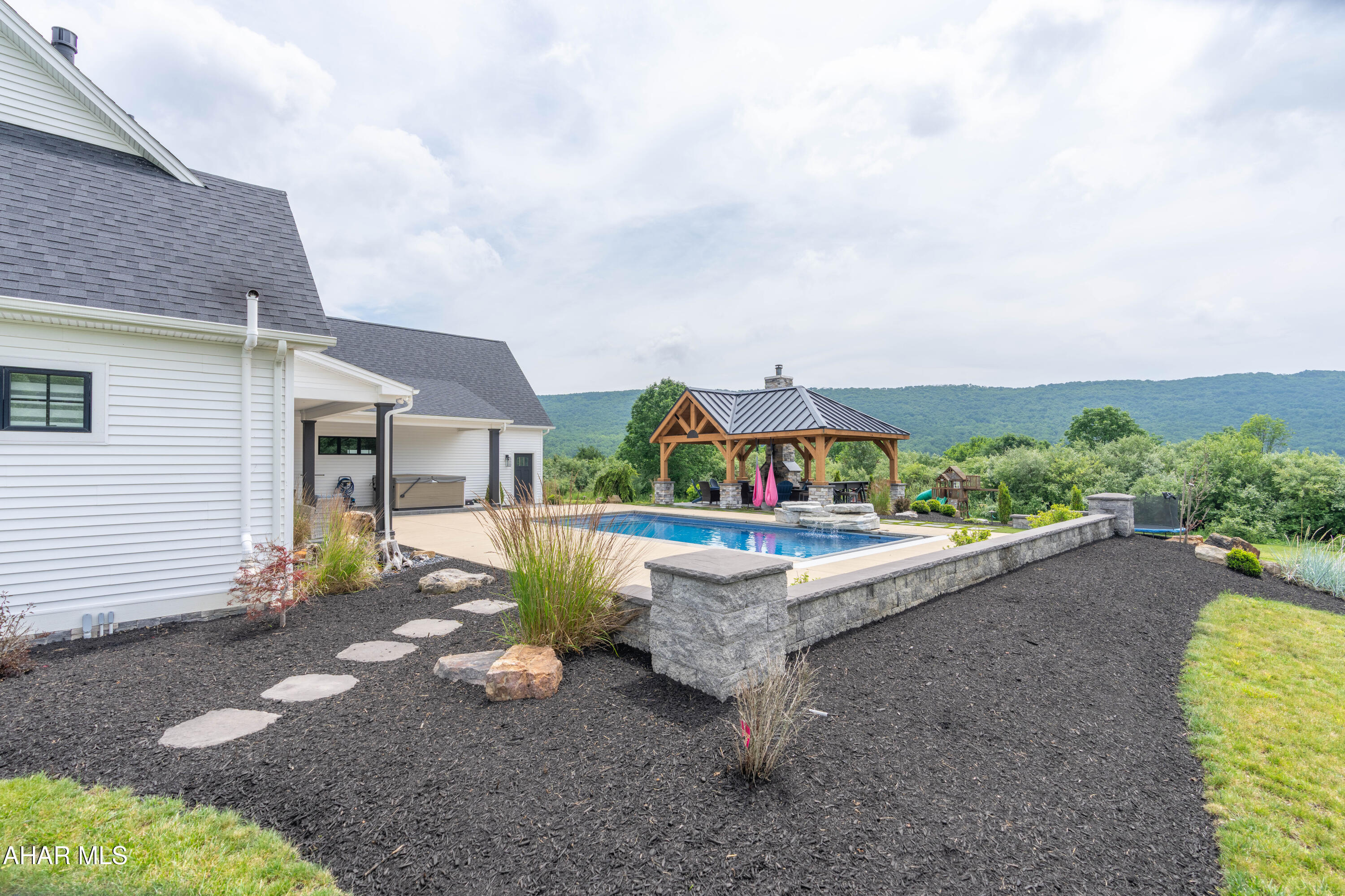 Scotch Valley - Residential