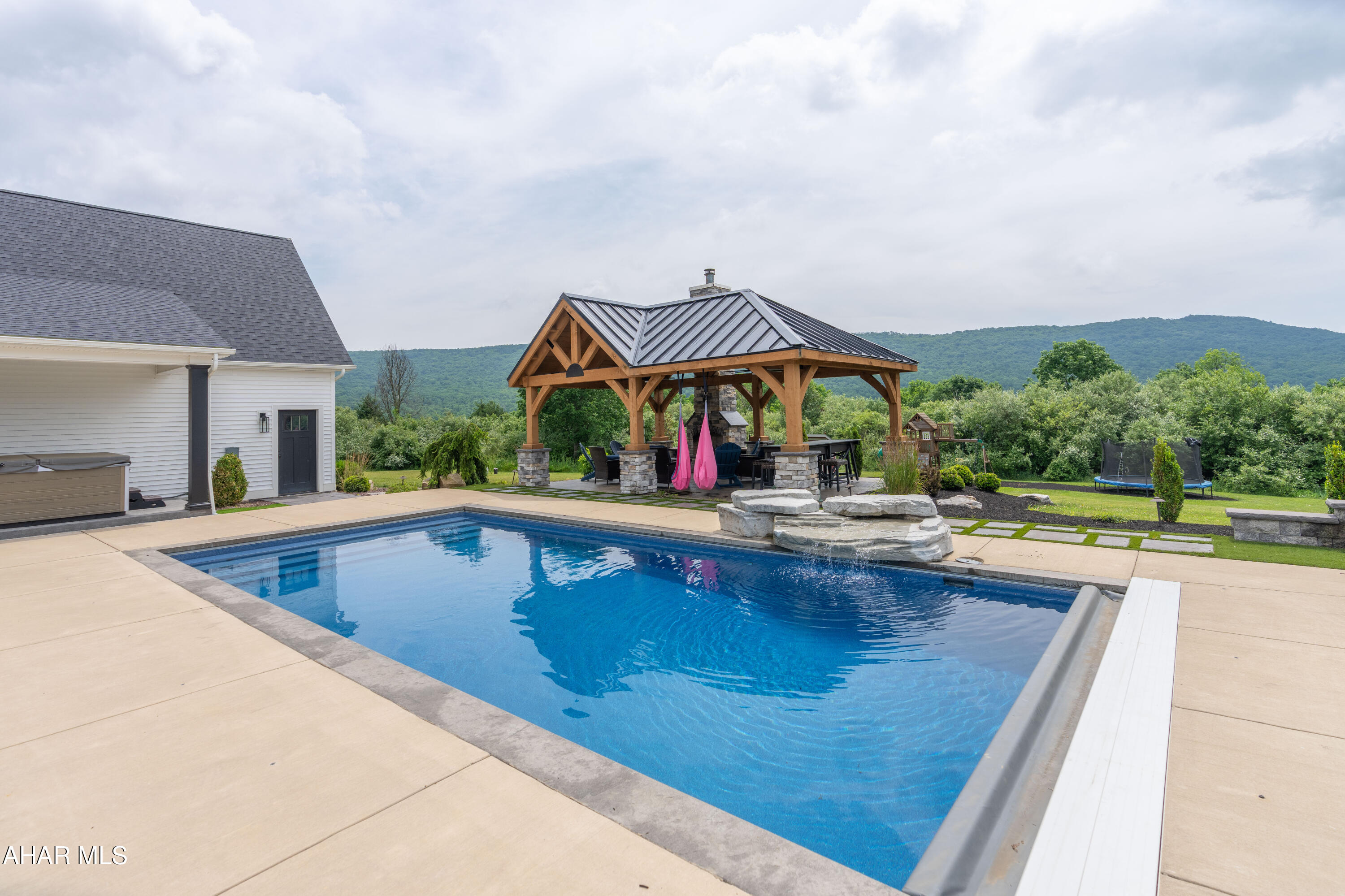 Scotch Valley - Residential