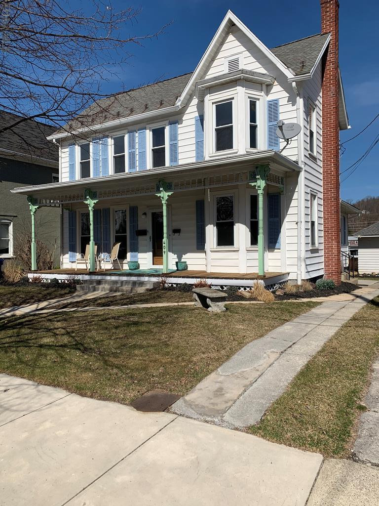 Looking to rent? Located on  East Penn Street within walking distance to downtown Bedford and Bedford Schools.  3 bedrooms, 2 bath, spacious living areas. Off street parking. Tenant responsible for all utilities. Security deposit $1,050. Monthly rent $1,050.  Move in ready and available now.