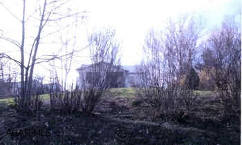 Small, one story, one bedroom home on a large lot.  Near Penn State Campus. Small, one story, one bedroom home on a large lot.  Near Penn State Campus.