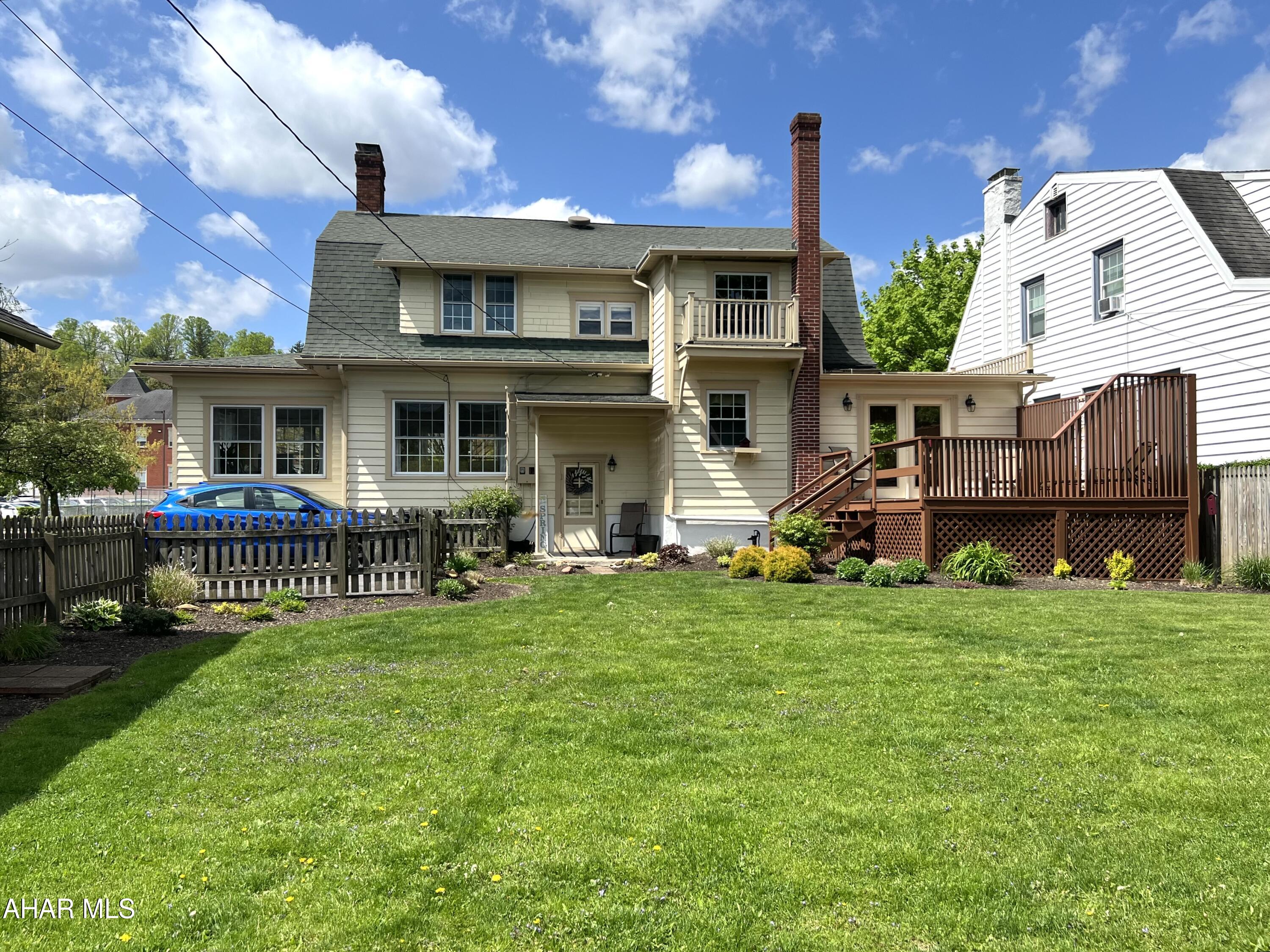 Baker Mansion - Residential