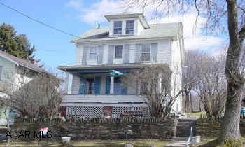 Original Wood Work, Pocket Doors, Walk-up Attic 20x18 Good Mechanics and low taxes in Logan twp