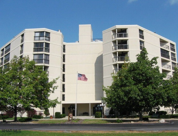 Exquisitely refurbished  2 bedroom, 2 bath corner condo.  Floor to ceiling sliding glass doors. three private balconies. HVAC systems  replaced with American Standard Z stage system  with humidifer. All interior doors replaced with 6 panelled doors and woodwork replaced. Sep lock-up storage. Underground parking for 1 car. Telephone door-answer security.