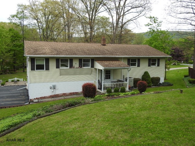 Great location, great price!  This 3 BR, 2.5 bath has so much space and has been well-maintained by it's original owners.  Features include a 19x24 great room addition w/vaulted ceiling perfect for a pool table and entertaining, along with another family room and 1/2 bath in the lower level.  Upper level boasts large LR with vaulted ceiling, kitchen open to DR with a bar area, bright office area or sitting room, master BR with 3/4 bath, 2 additional BR's and full bath. Newer furnace & heat pump.  Bellwood schools