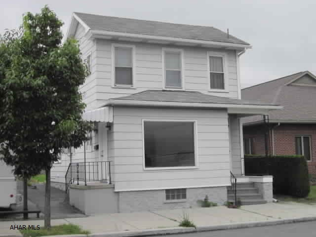 Remodeled 1st floor 1 bedroom apartment.  Older but average 2nd floor 1 bedroom apartment.  Both units have stove and refrigerator.  Unit #1 also has washer and dryer.