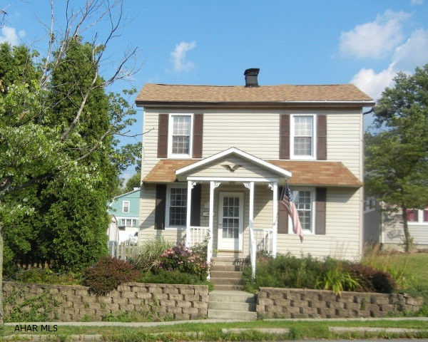 Nice 3 Bedroom, 1 Bathroom two story on 50x120 fenced lot.  Multiple off street parking spaces.  Newer features of siding, roof, furnace, and central air.
