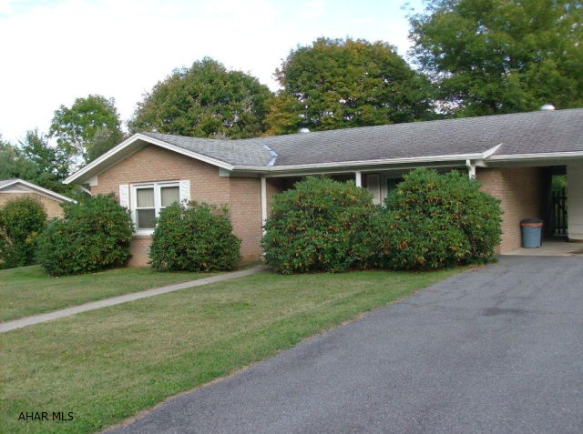 Three bedroom, one and half bath in a great neighborhood.  Level lot w/ city water, sewer, C/A, carport and paved drive. A great starter home for the newly married.