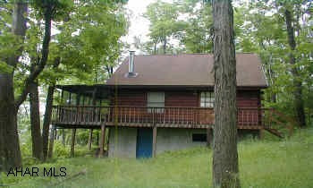 1988 +/- Log Cabin; Screened-in porch, Deck, Great view 1988 +/- Log Cabin; Vaulted ceiling, loft bedroom, screened-in porch, deck, electricity, insulated windows, sliding patio doors, great view