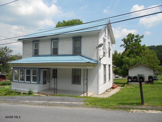 Are you looking for a starter home or a house ready to rent?? Don't miss out on this one. House has been touched up and is just waiting for an offer!! New roof in 2012, updated electric. 3 bedrooms and 1 full bath, flat yard, rear deck!!